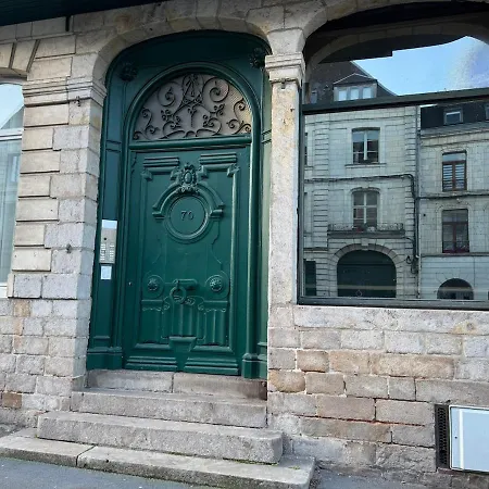 Haring Spot Apartment *